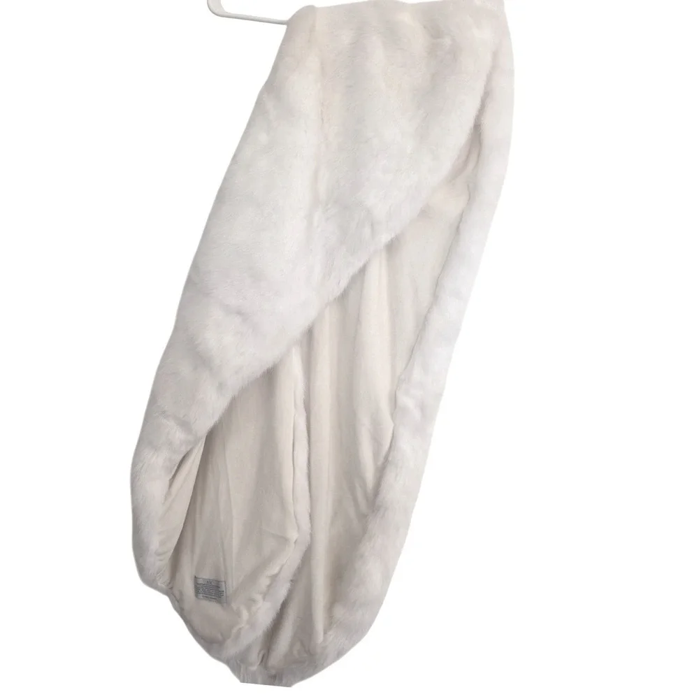 Restoration Hardware RH Ivory Faux Fur Throw Blanket Ultra Soft‎ Plush Luxury